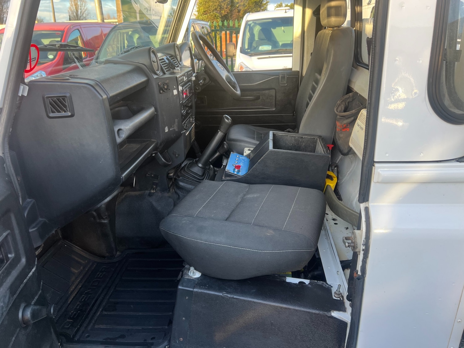 Used Land Rover Defender 2011 for sale - 77661984: Photo 12