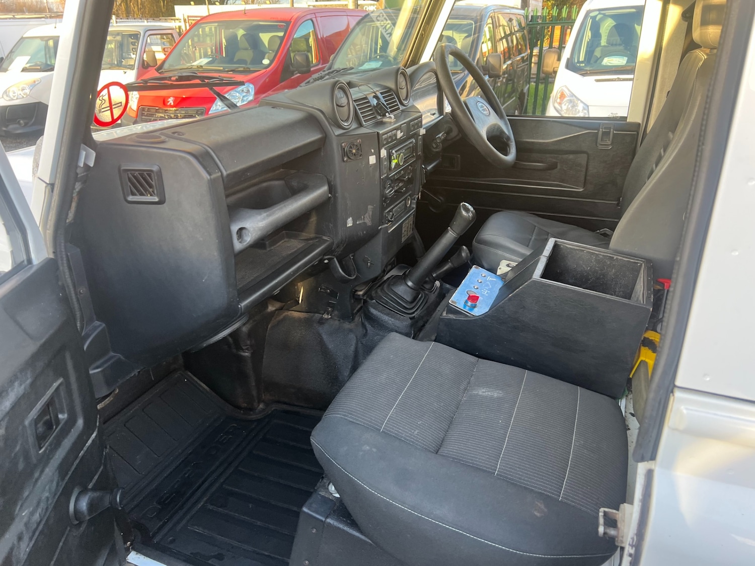 Used Land Rover Defender 2011 for sale - 77661984: Photo 14