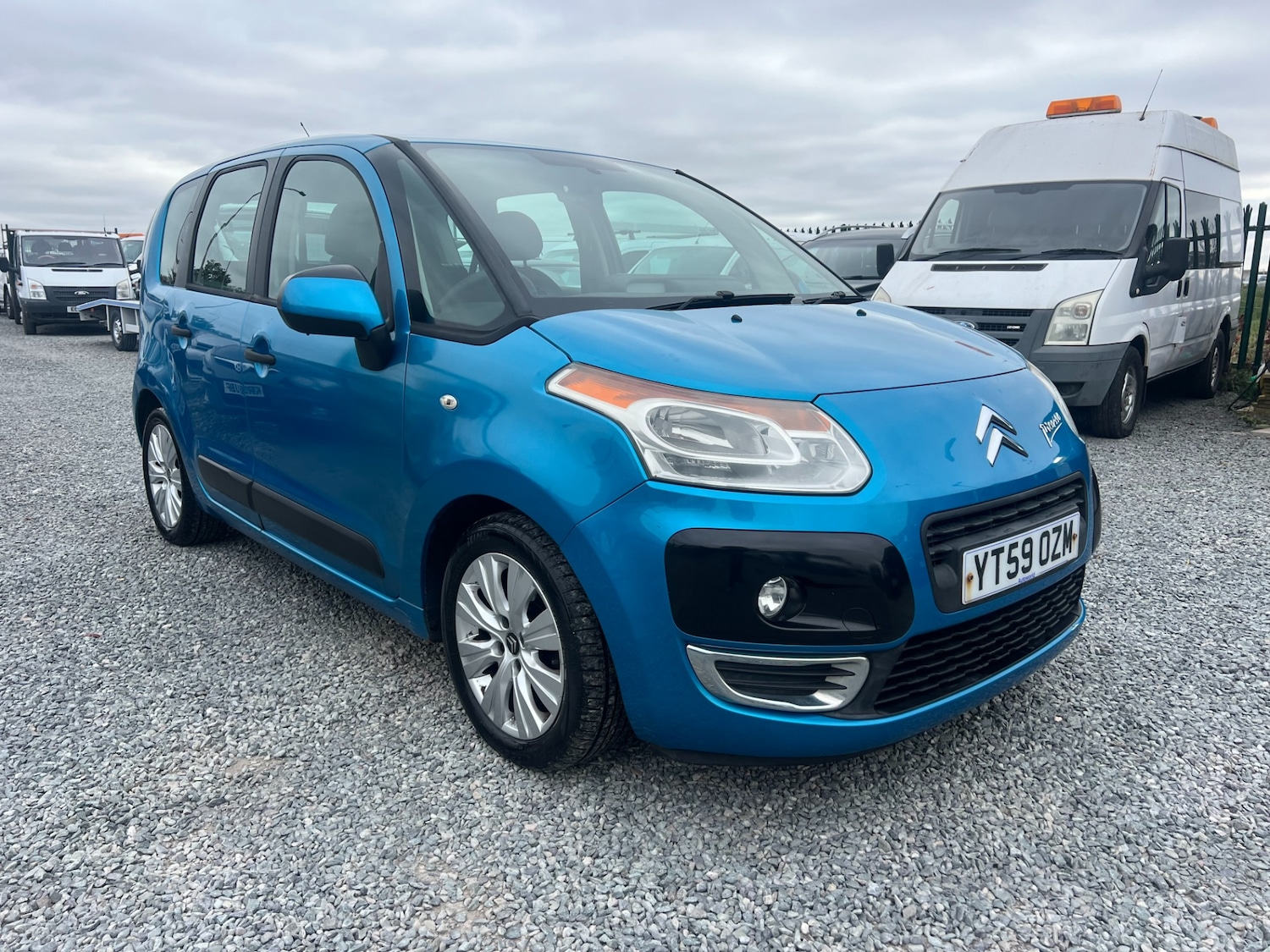 Used Citroen C3 Picasso 2009 for sale - 76220346: Photo 1