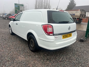 Used Vauxhall Astra Van 2013 for sale - 77135802: Photo