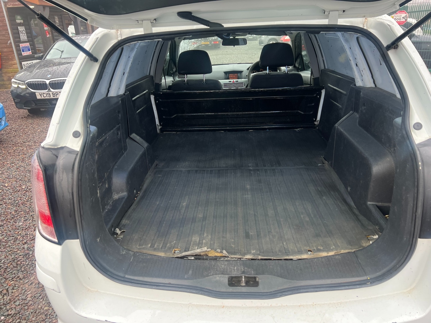 Used Vauxhall Astra Van 2013 for sale - 77135802: Photo 9