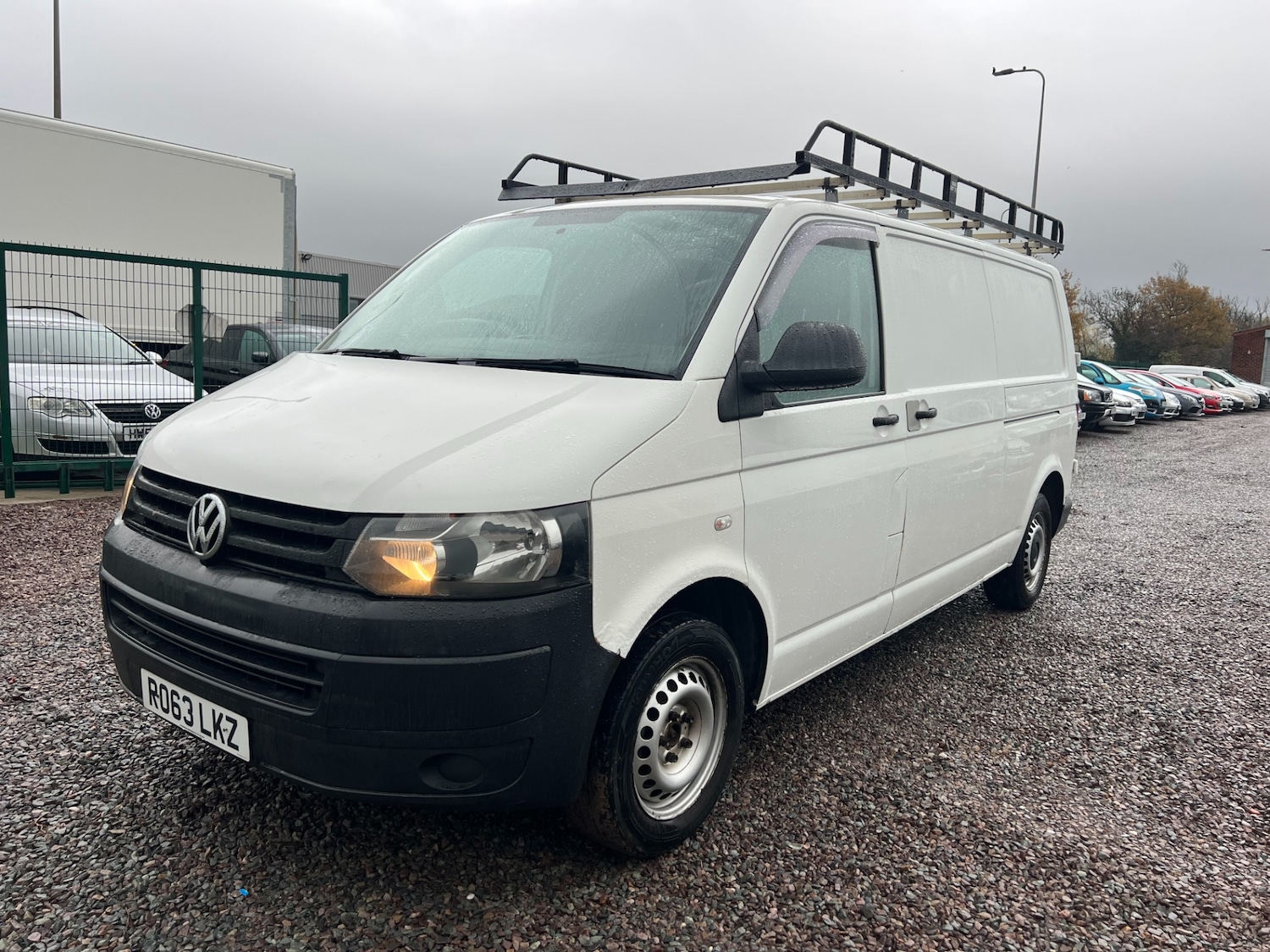 Used Volkswagen Transporter 2013 for sale - 76544640: Photo 2