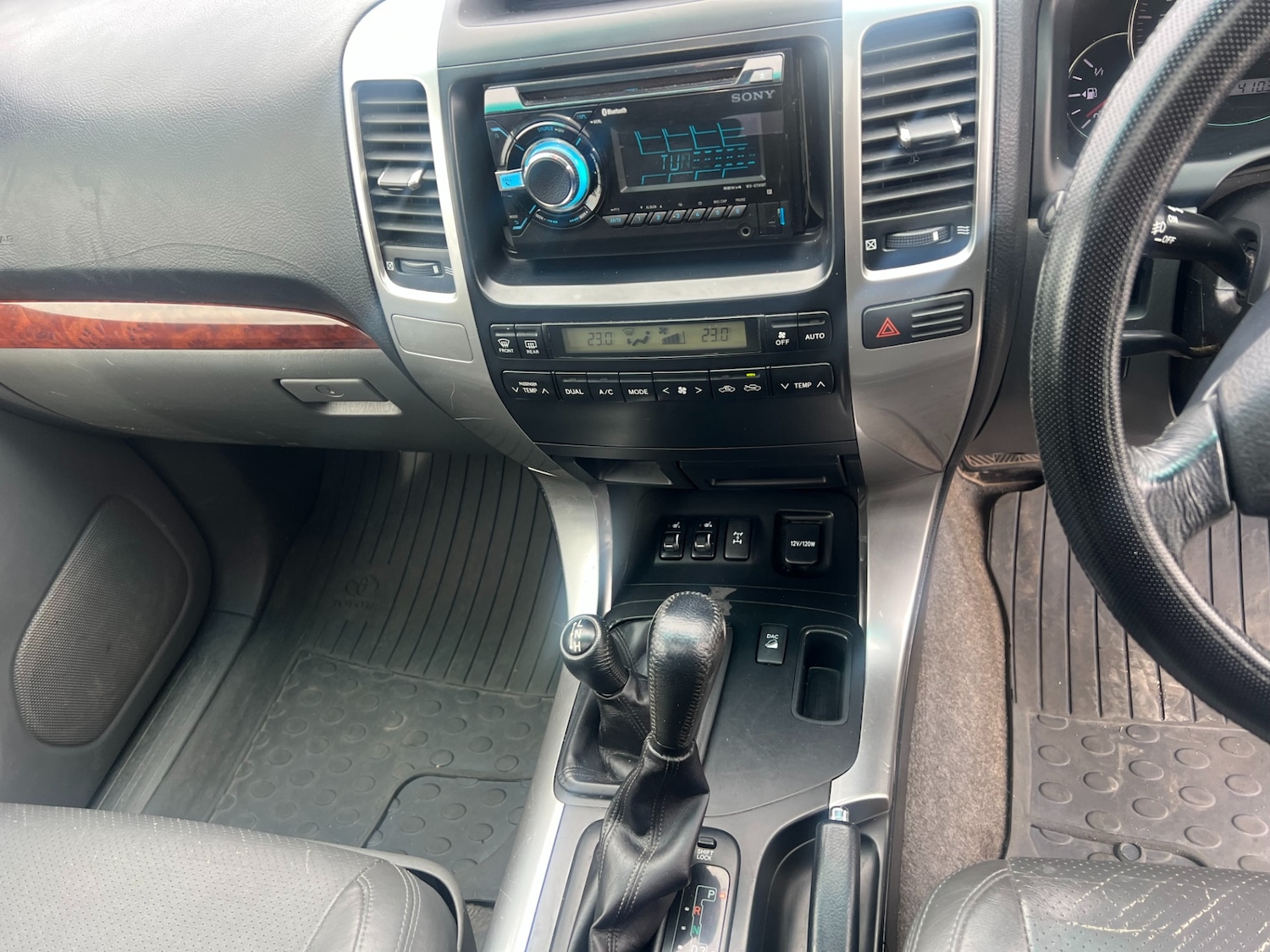 Used Toyota Land Cruiser 2004 for sale - 78176154: Photo 12