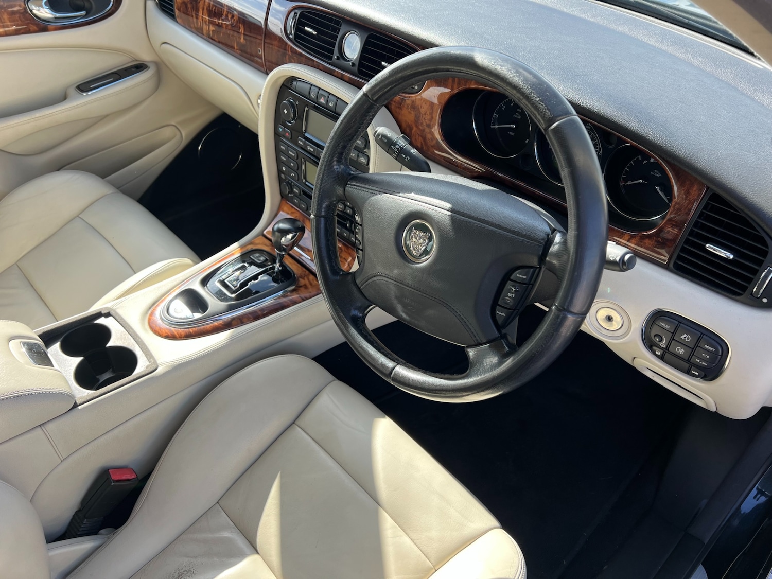 Used Jaguar XJ 2006 for sale - 78055111: Photo 17