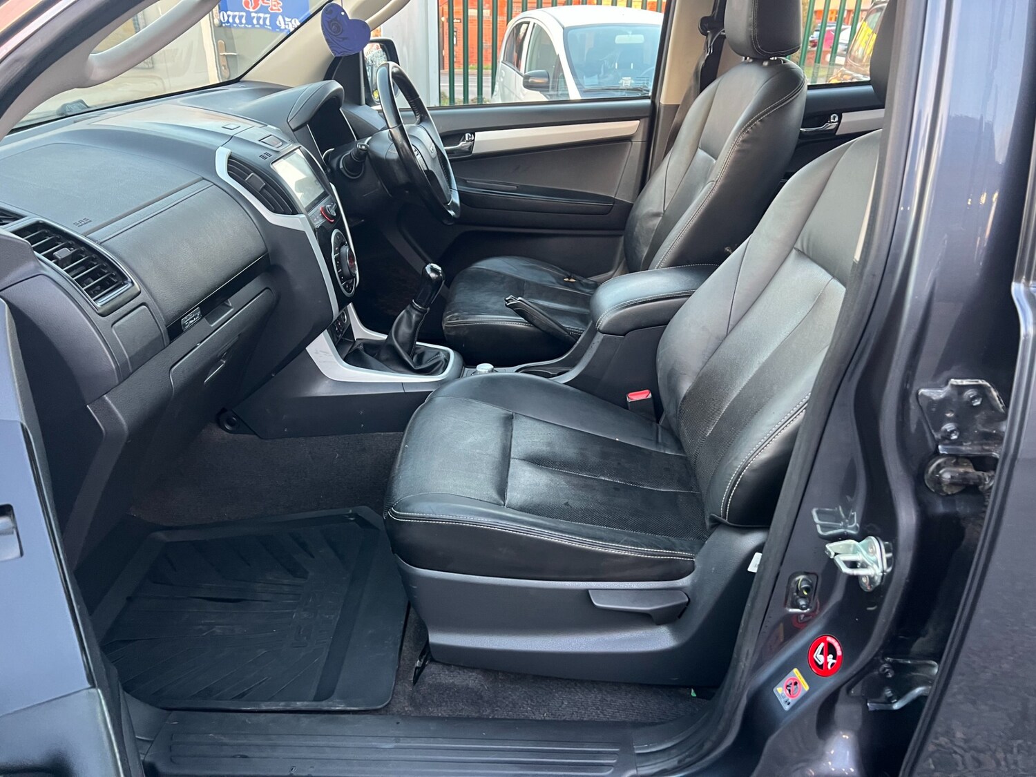 Used Isuzu D-Max 2020 for sale - 76627062: Photo 8