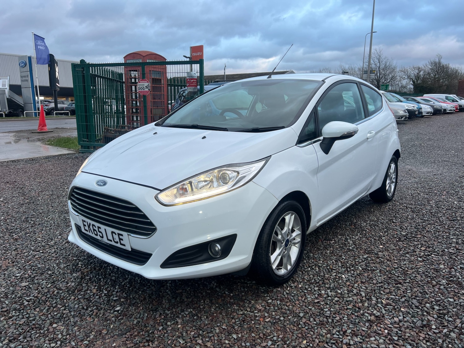 Used Ford Fiesta 2015 for sale - 77616156: Photo 2
