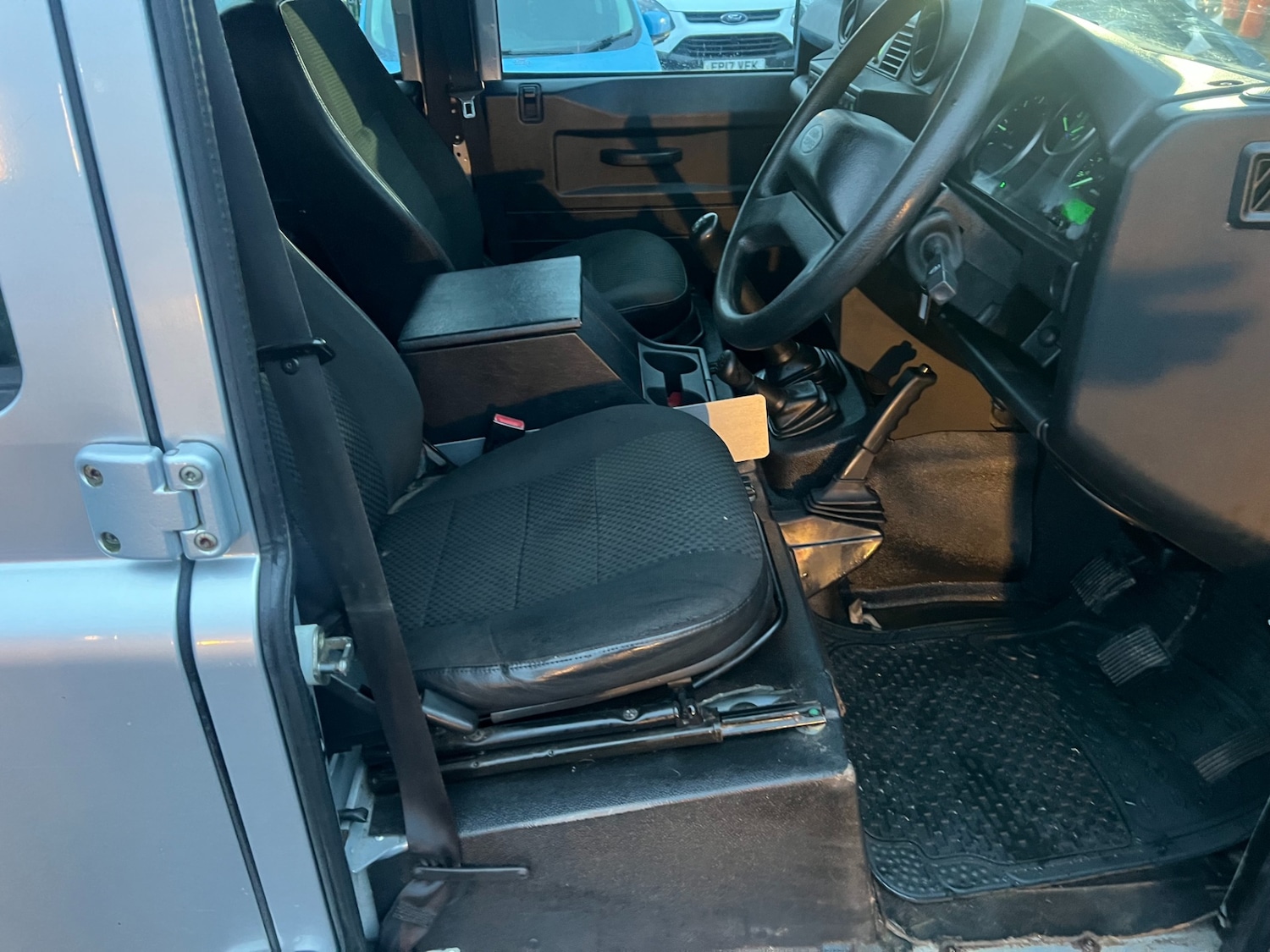 Used Land Rover Defender 2012 for sale - 77319119: Photo 9