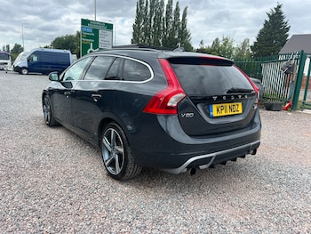 Used Volvo V60 2011 for sale - 79055861: Photo