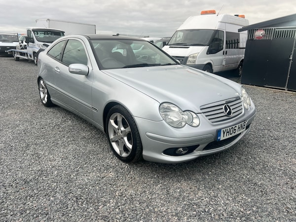 Used Mercedes-Benz C-Class 2006 for sale - 76196181: Photo 1