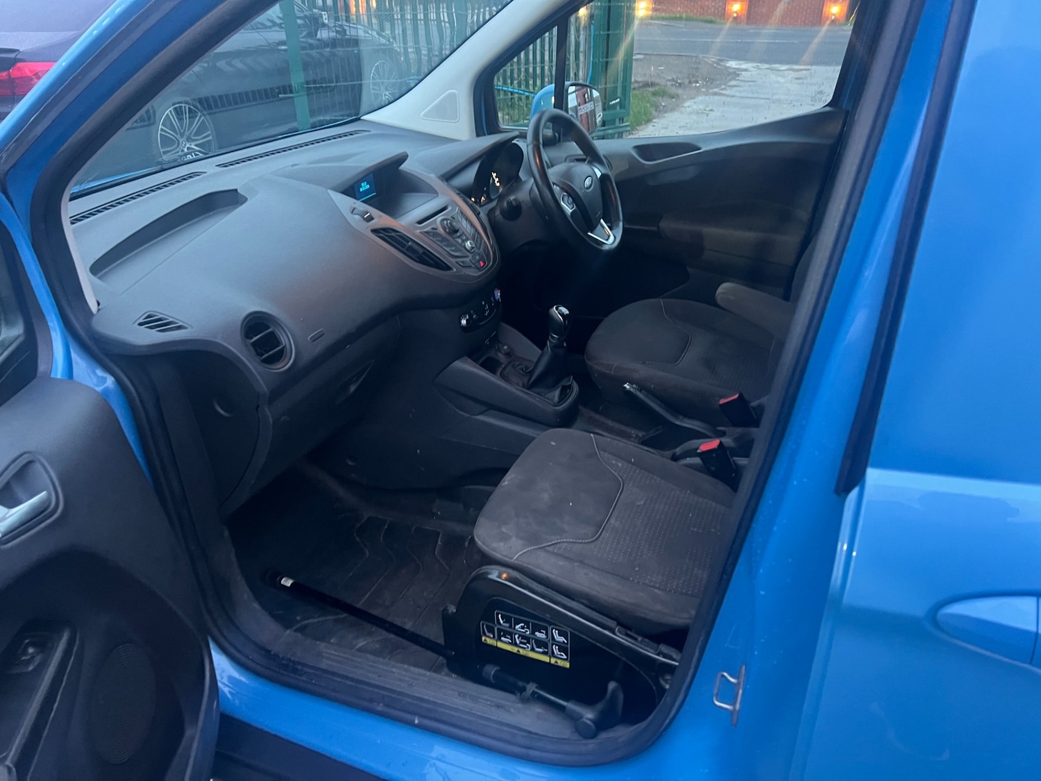 Used Ford Transit Courier 2014 for sale - 77071159: Photo 6