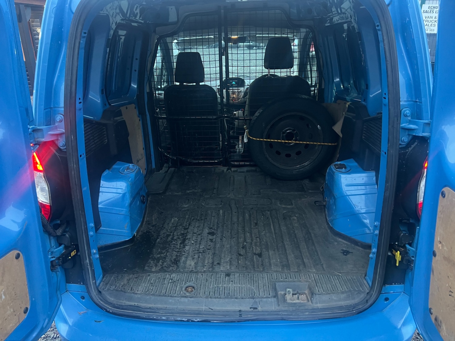 Used Ford Transit Courier 2014 for sale - 77071159: Photo 8