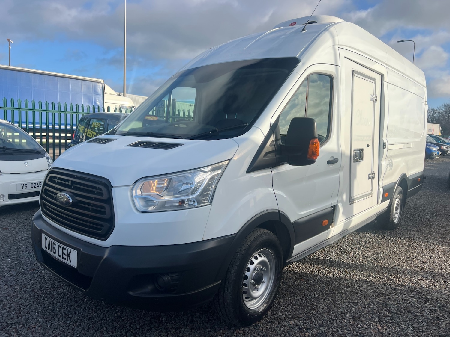 Used Ford Transit 2016 for sale - 76892228: Photo 2