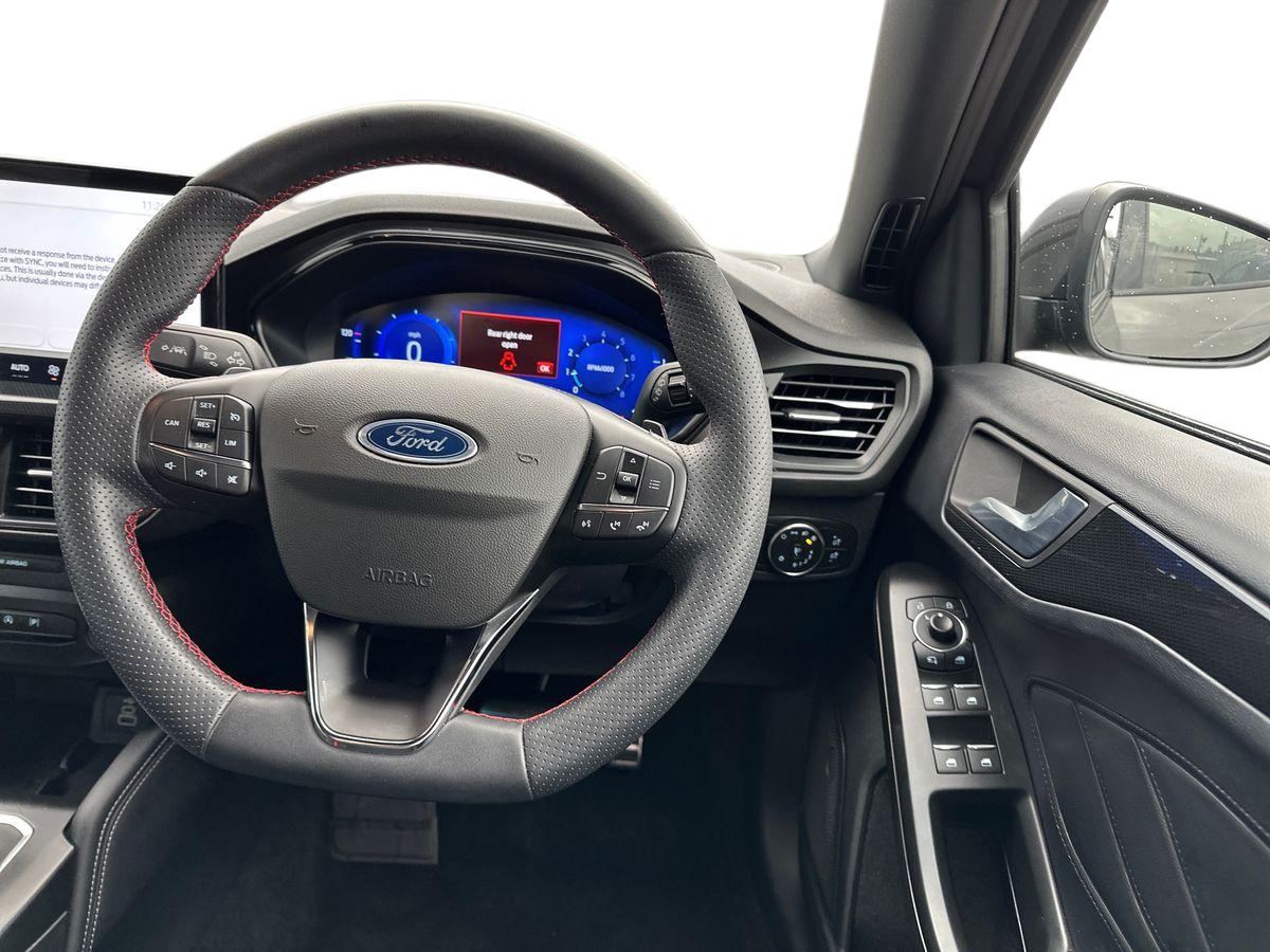 Used Ford Focus 2022 for sale - 76507509: Photo 17