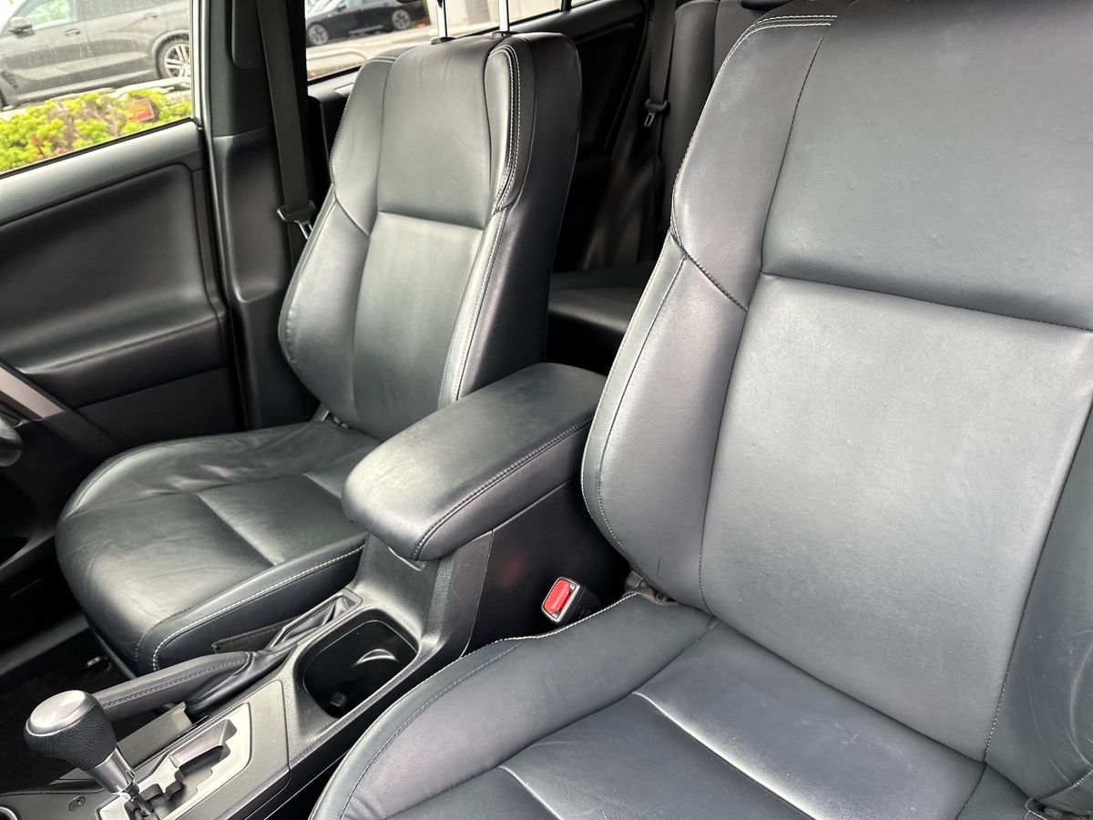 Used Toyota RAV4 2017 for sale - 76390013: Photo 13