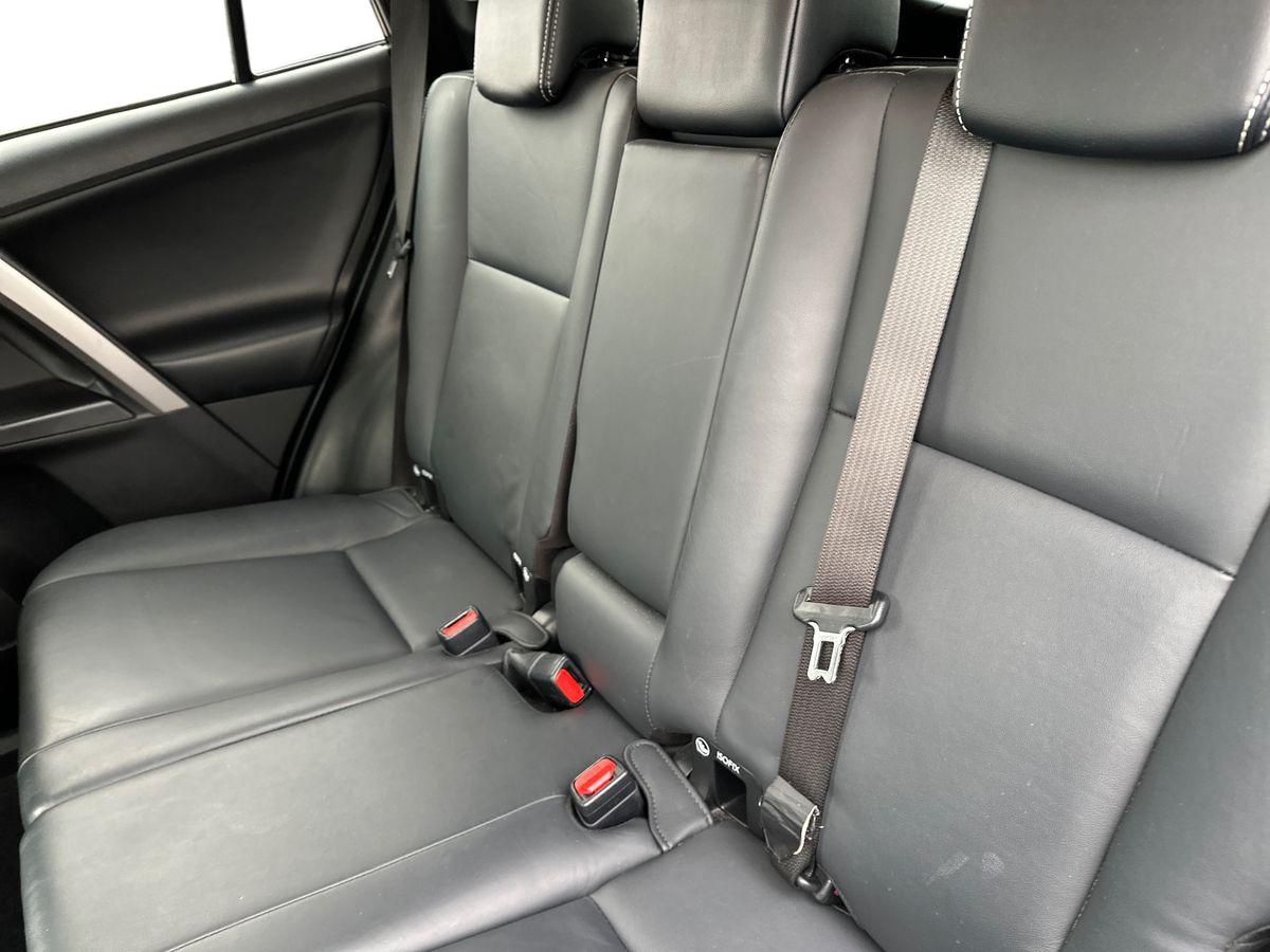 Used Toyota RAV4 2017 for sale - 76390013: Photo 14