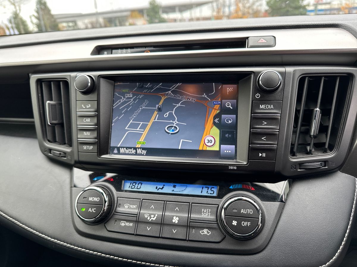 Used Toyota RAV4 2017 for sale - 76390013: Photo 20