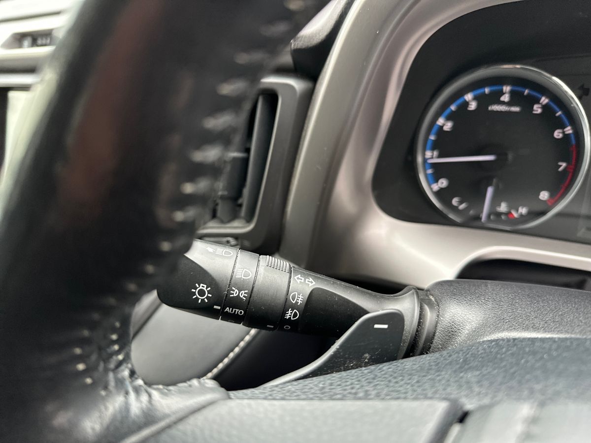 Used Toyota RAV4 2017 for sale - 76390013: Photo 23