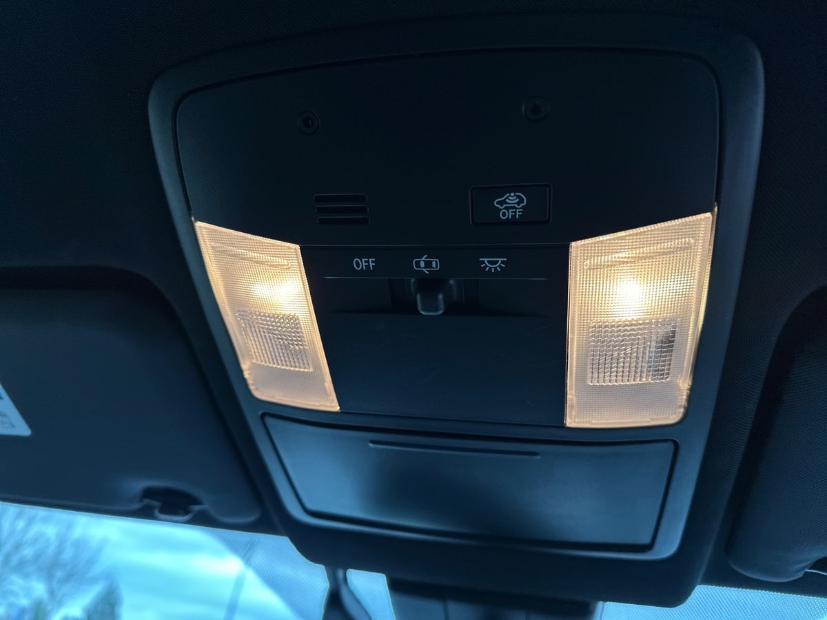 Used Toyota RAV4 2017 for sale - 76390013: Photo 29