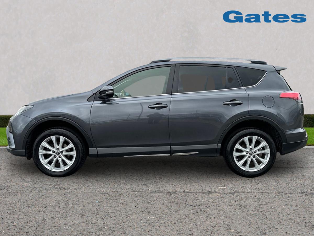 Used Toyota RAV4 2017 for sale - 76390013: Photo 4