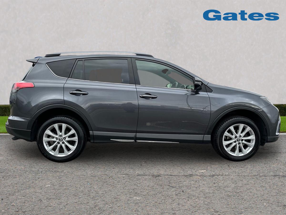 Used Toyota RAV4 2017 for sale - 76390013: Photo 8