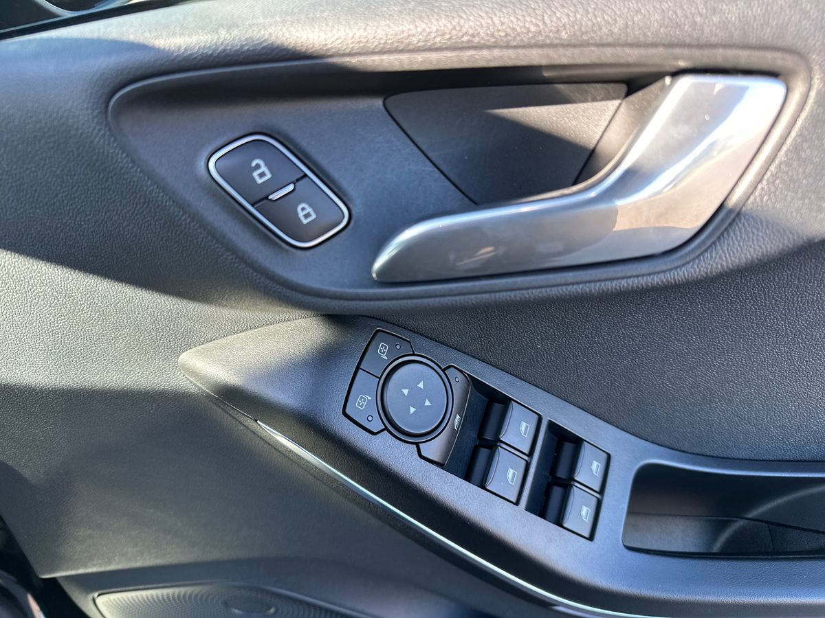 Used Ford Fiesta 2023 for sale - 78158576: Photo 25