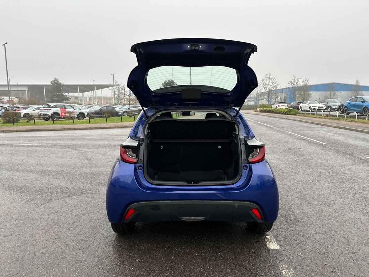 Used Toyota Yaris 2023 for sale - 77786100: Photo 34