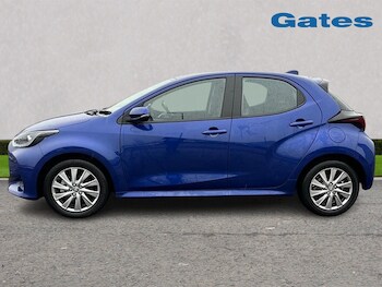 Used Toyota Yaris 2023 for sale - 77786100: Photo