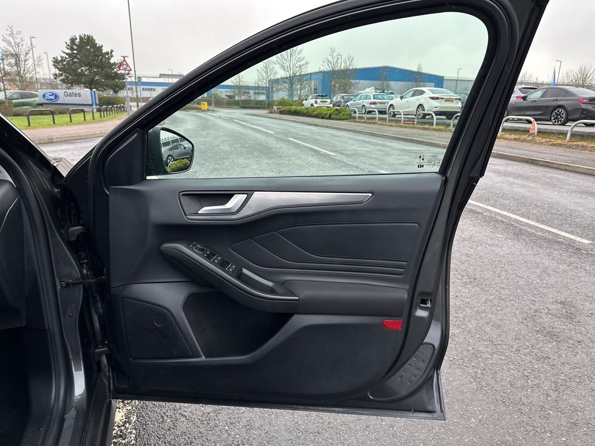 Used Ford Focus 2023 for sale - 77512563: Photo 35