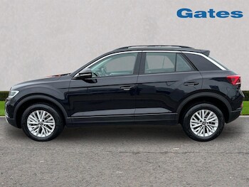 Used Volkswagen T-Roc 2023 for sale - 78172565: Photo