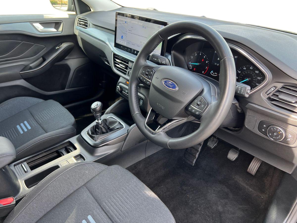 Used Ford Focus 2023 for sale - 76140231: Photo 10