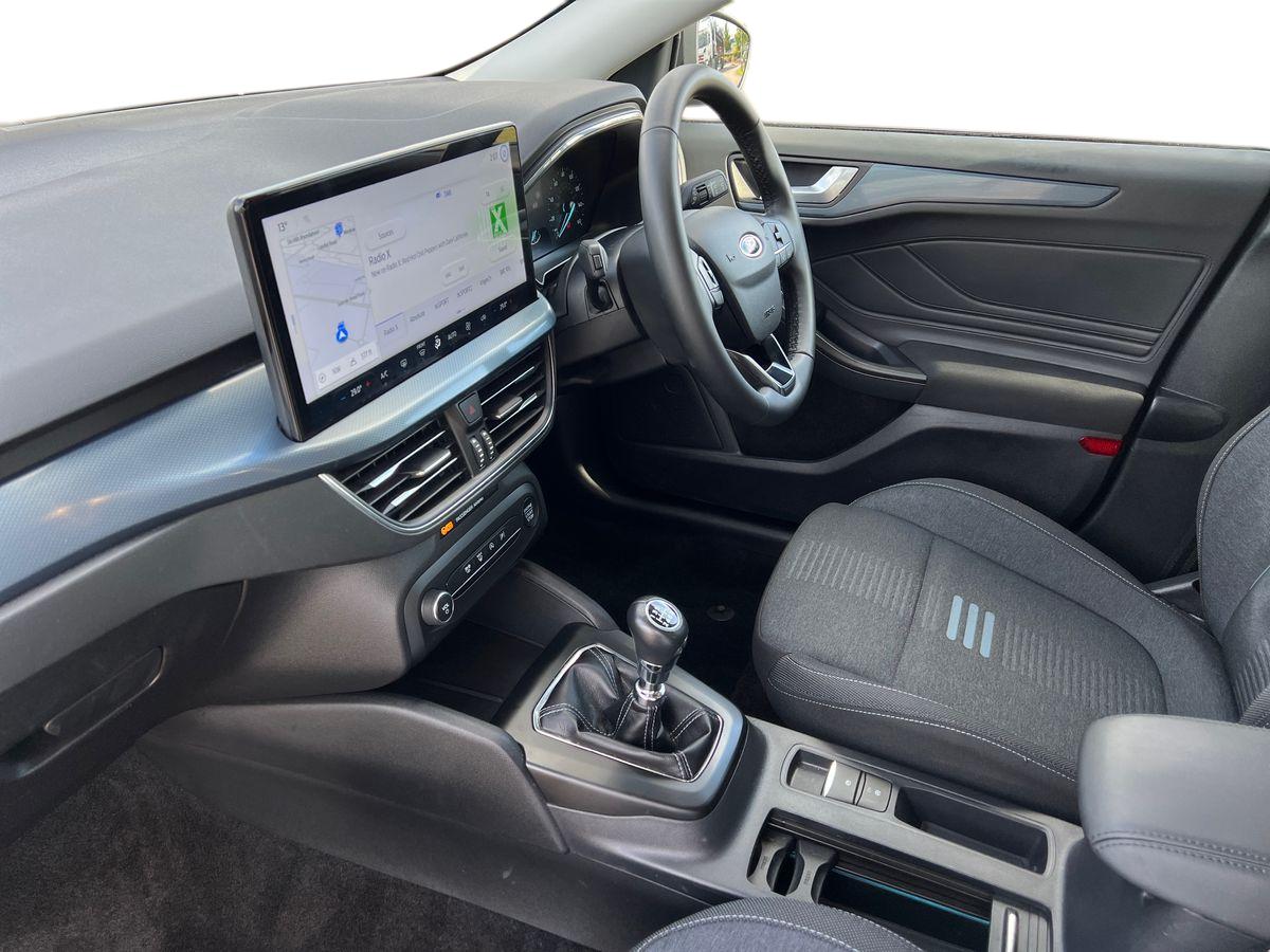 Used Ford Focus 2023 for sale - 76140231: Photo 11