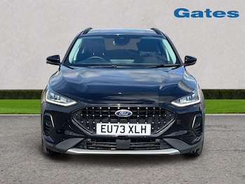 Used Ford Focus 2023 for sale - 76140231: Photo 2