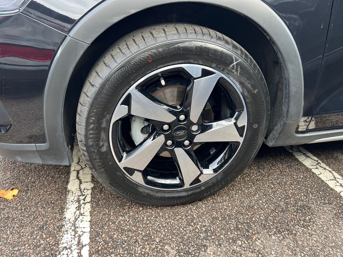 Used Ford Focus 2023 for sale - 76140231: Photo 9