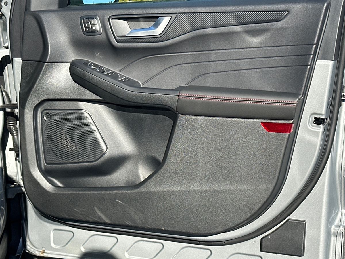 Used Ford Kuga 2025 for sale - 76130613: Photo 35