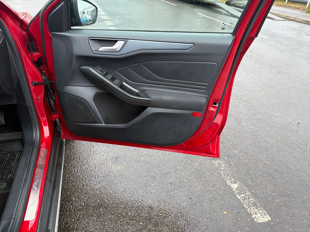 Used Ford Focus 2021 for sale - 77690807: Photo 35