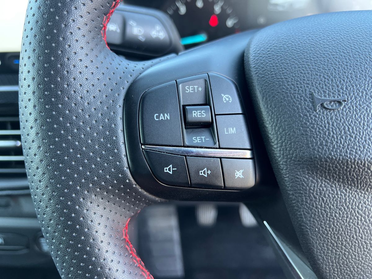 Used Ford Focus 2022 for sale - 76096080: Photo 26