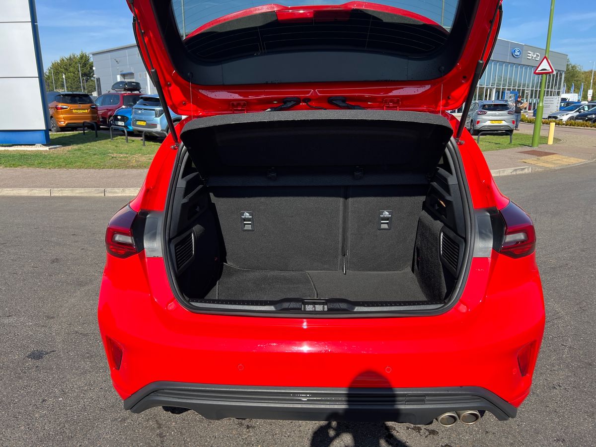 Used Ford Focus 2022 for sale - 76096080: Photo 34