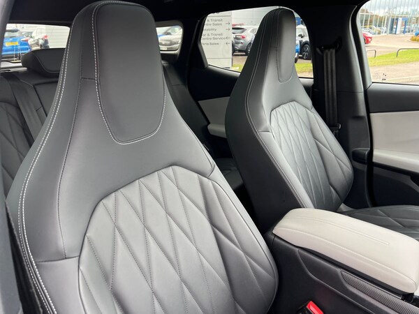 Used Ford Explorer 2024 for sale - 76221812: Photo 12