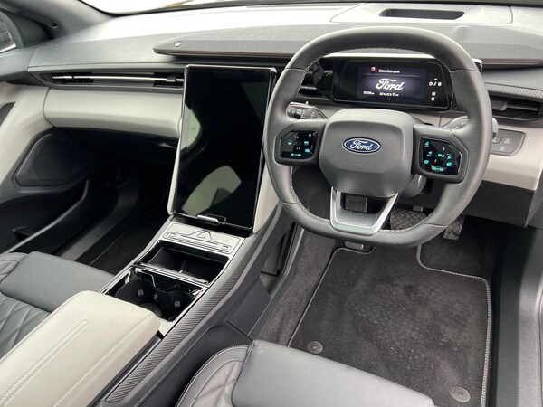 Used Ford Explorer 2024 for sale - 76221812: Photo 15