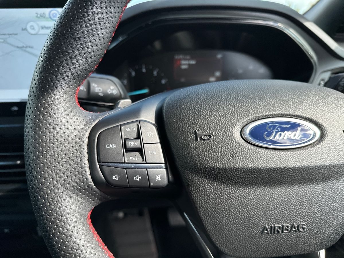 Used Ford Focus 2023 for sale - 76033845: Photo 26