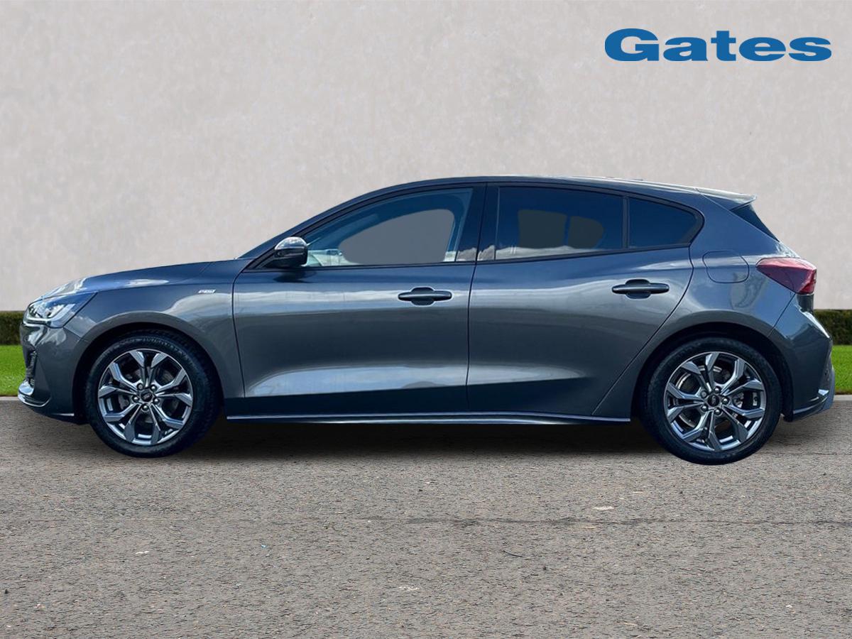 Used Ford Focus 2023 for sale - 76033845: Photo 4