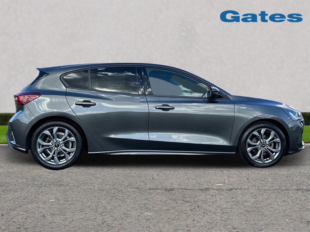 Used Ford Focus 2023 for sale - 76033845: Photo 8