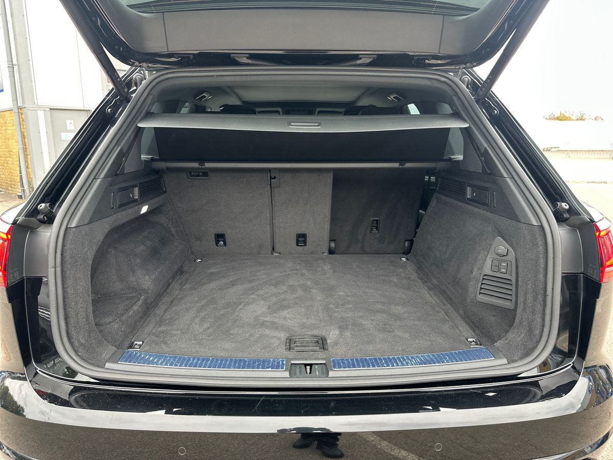 Used Volkswagen Touareg 2023 for sale - 77388979: Photo 34