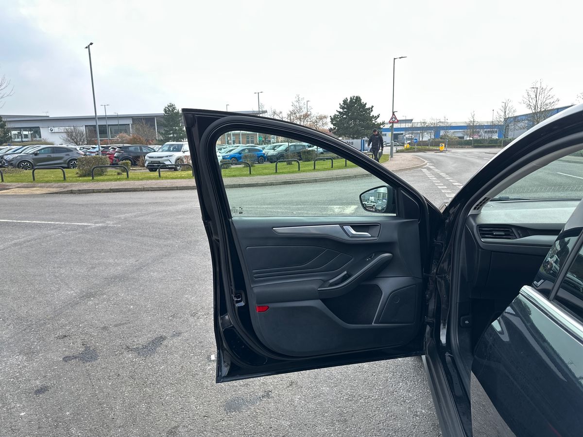 Used Ford Focus 2023 for sale - 77995029: Photo 35