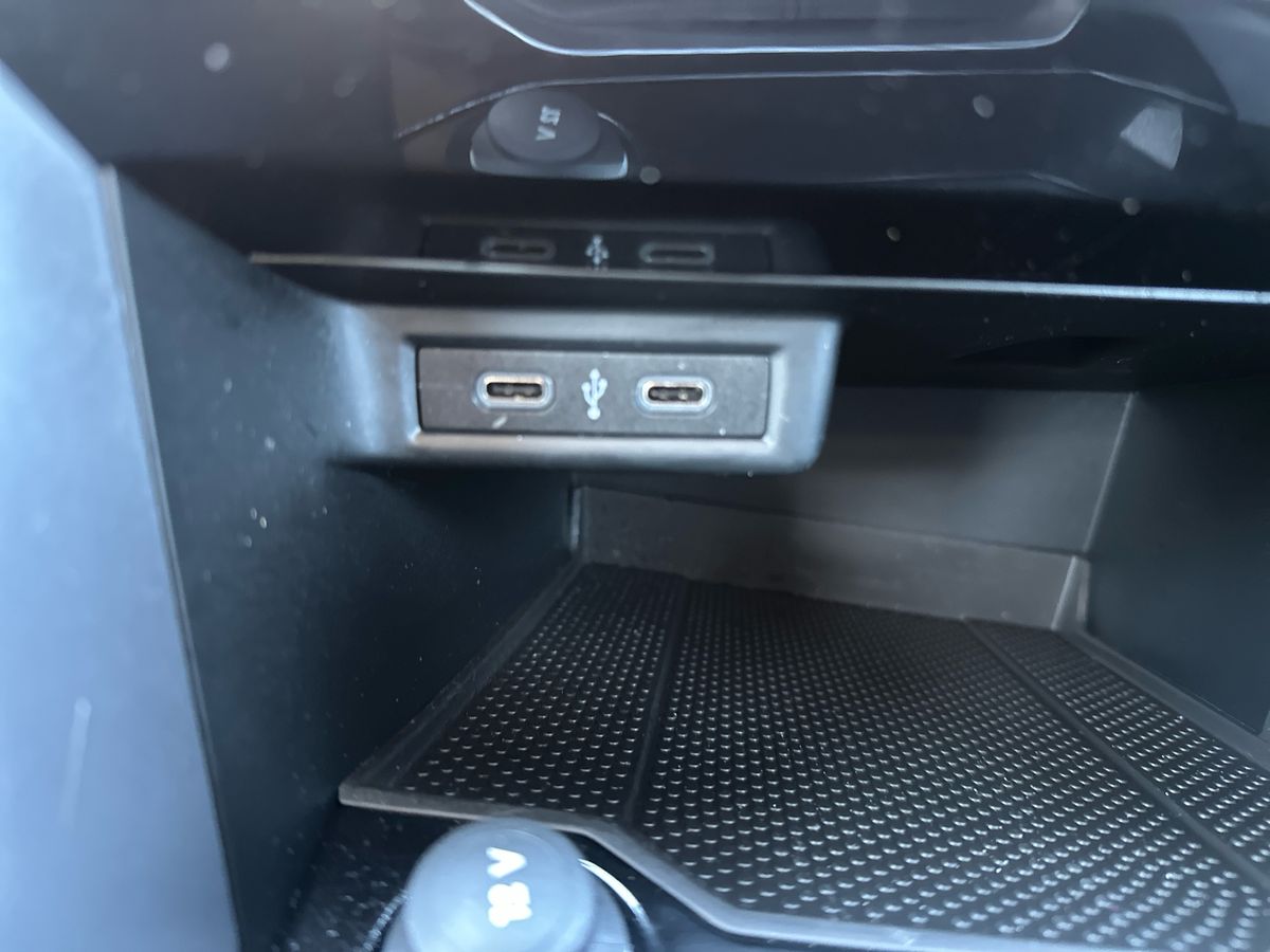 Used Volkswagen T-Roc 2022 for sale - 77205598: Photo 24