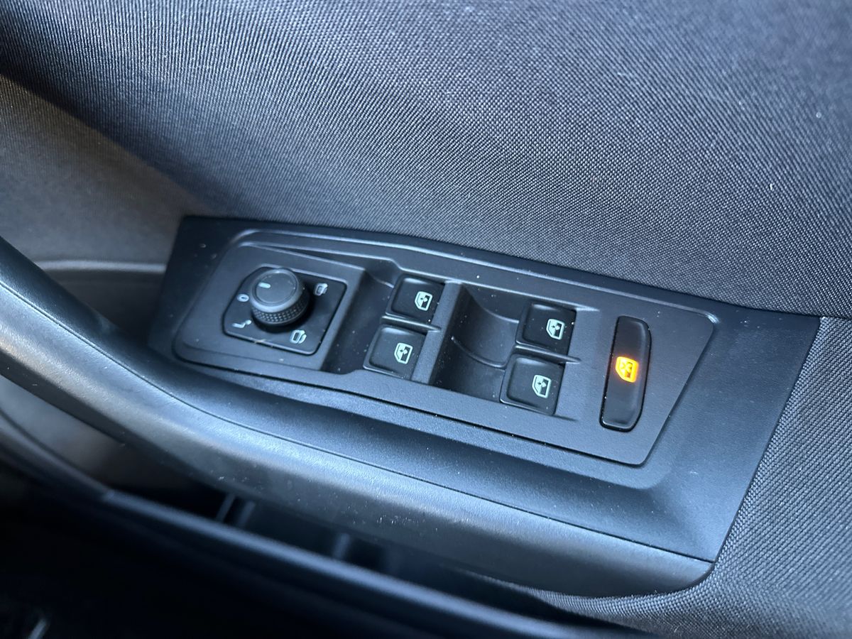 Used Volkswagen T-Roc 2022 for sale - 77205598: Photo 25