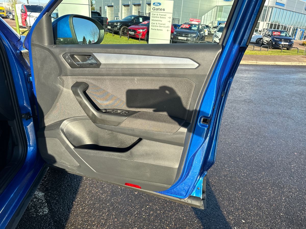 Used Volkswagen T-Roc 2022 for sale - 77205598: Photo 35