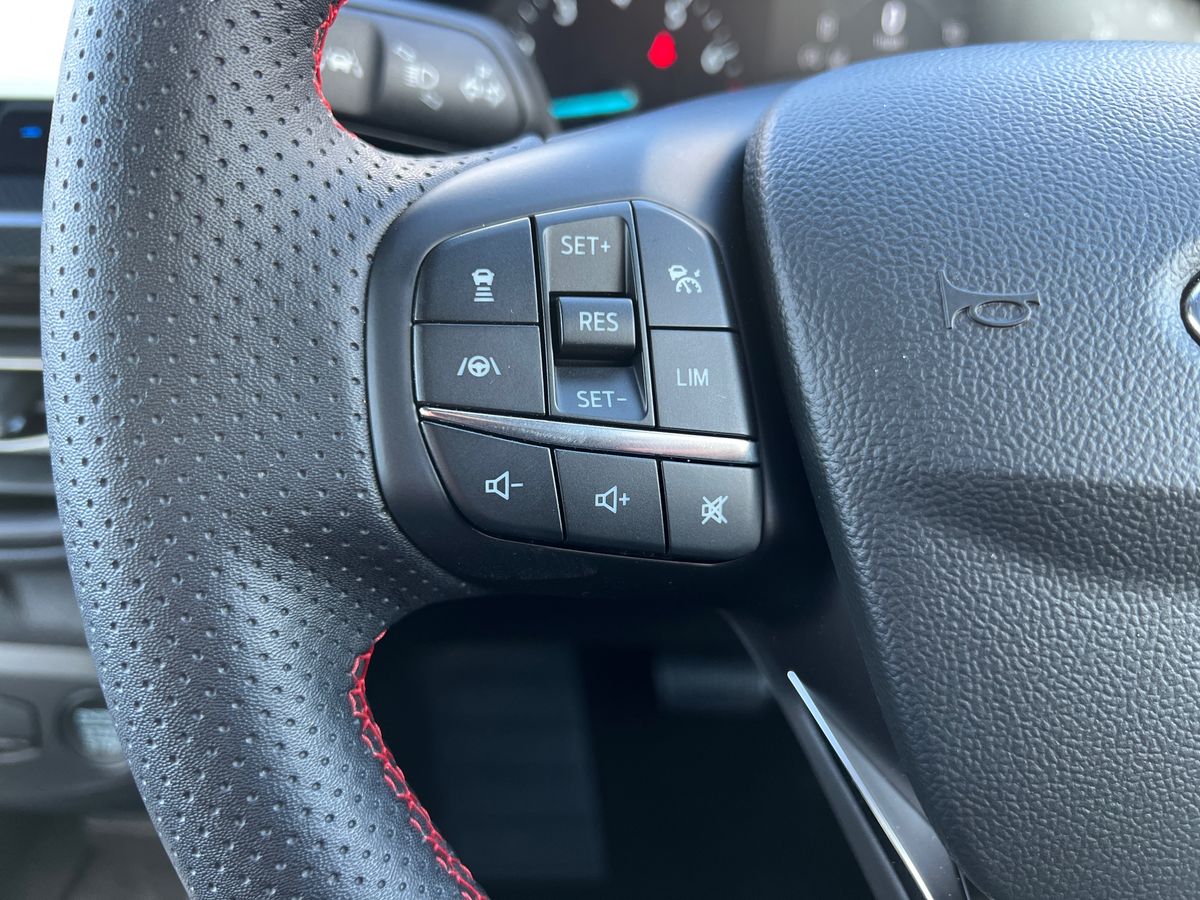 Used Ford Focus 2024 for sale - 76033885: Photo 26