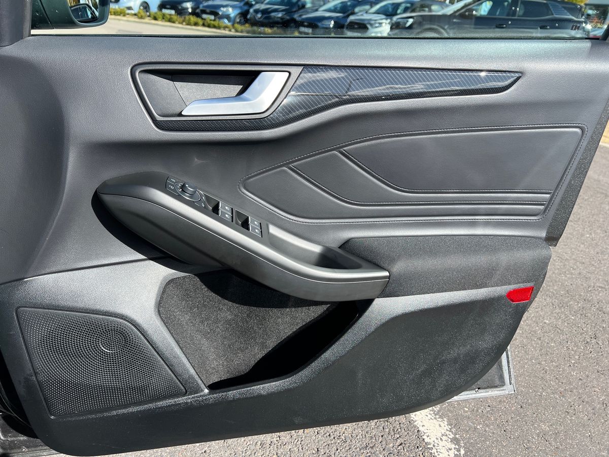 Used Ford Focus 2024 for sale - 76033885: Photo 35