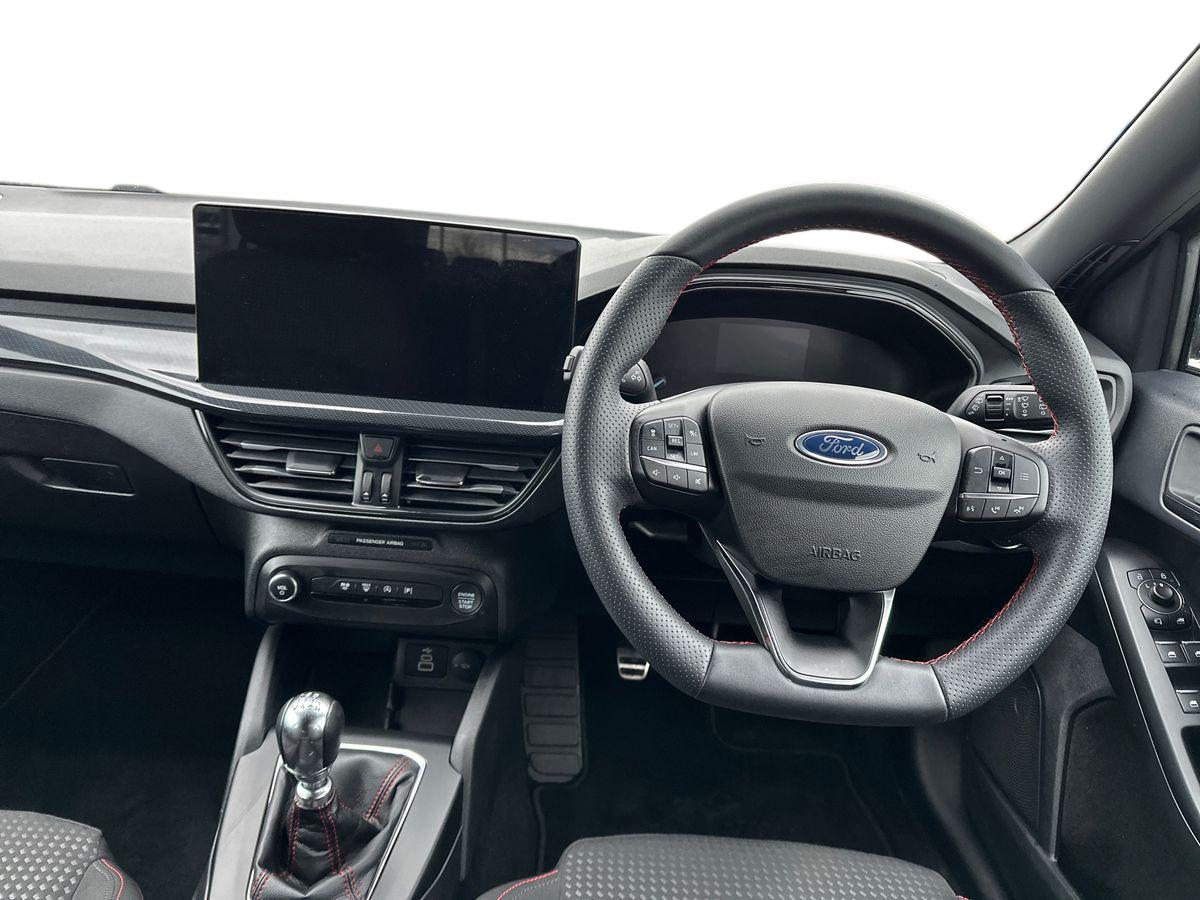 Used Ford Focus 2023 for sale - 77157948: Photo 16